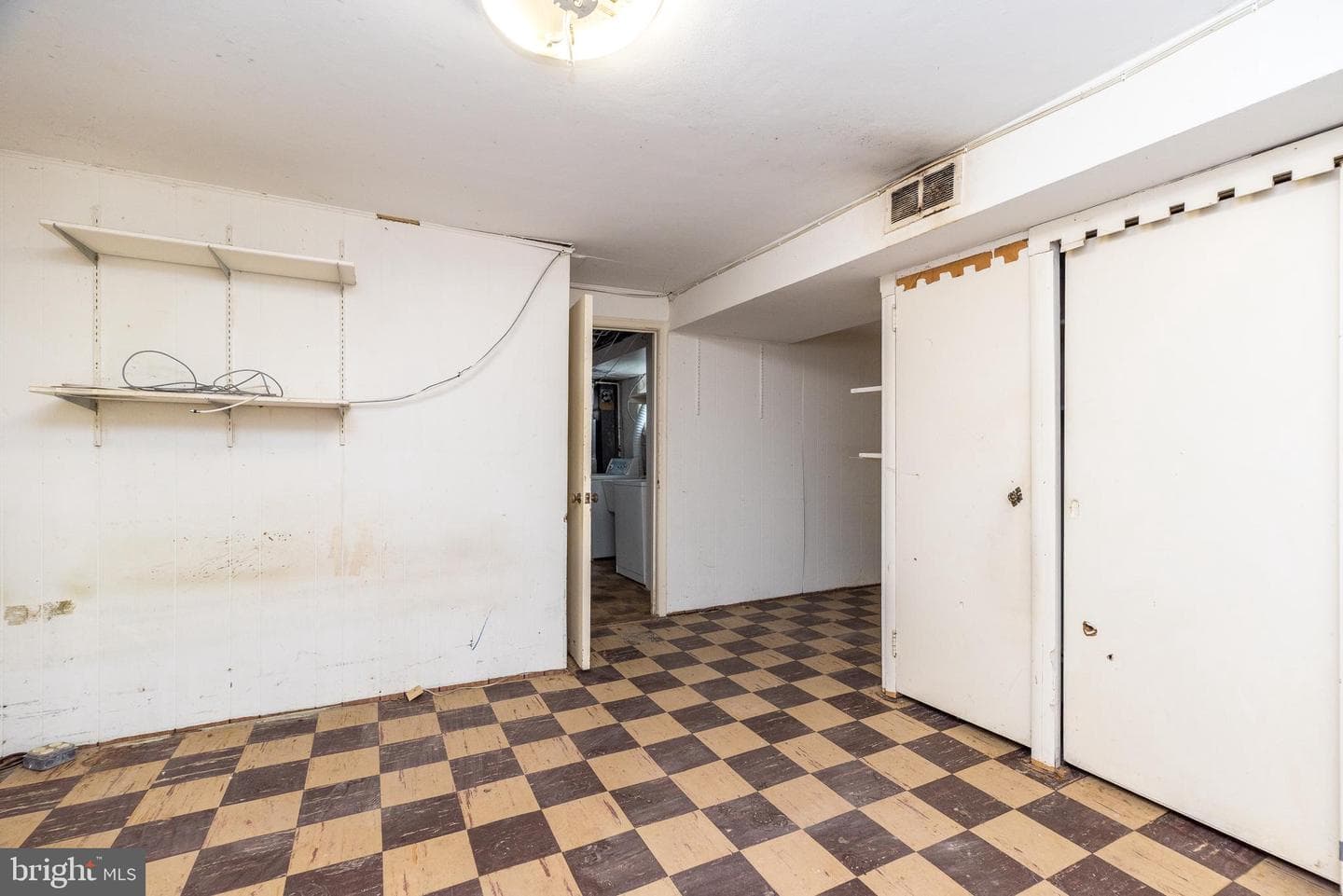 6848 Eastwood Street photo 22