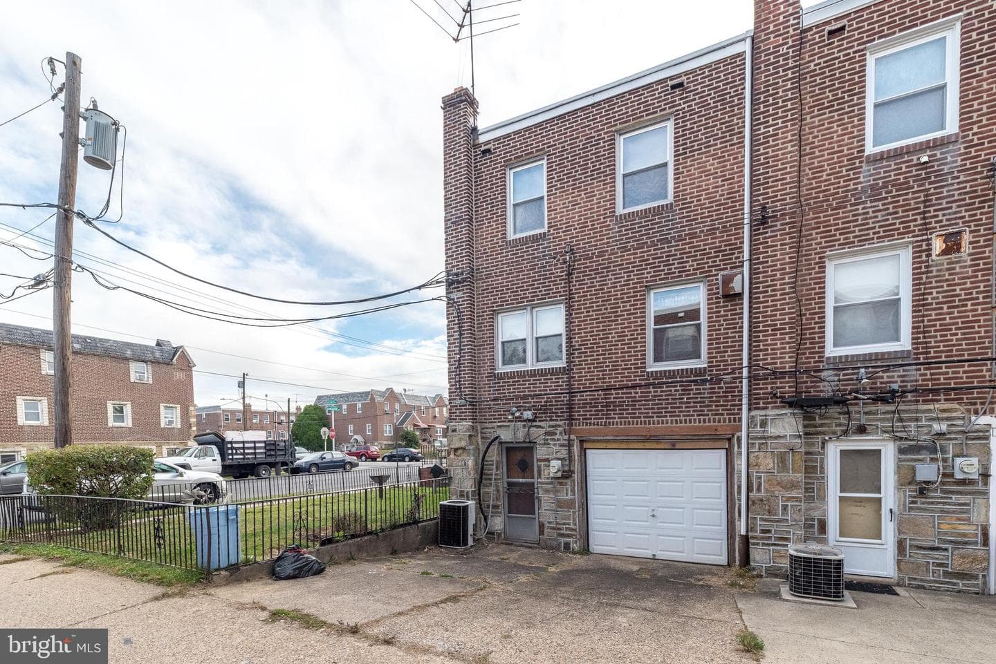 6848 Eastwood Street photo 33