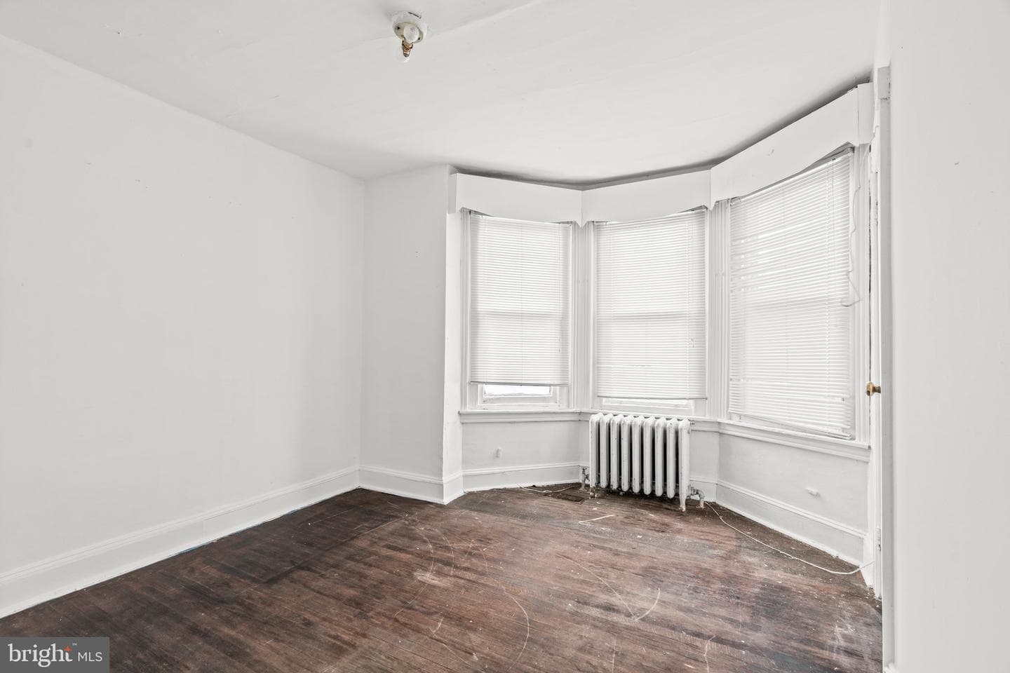 5402-5404 W Girard Avenue photo 9