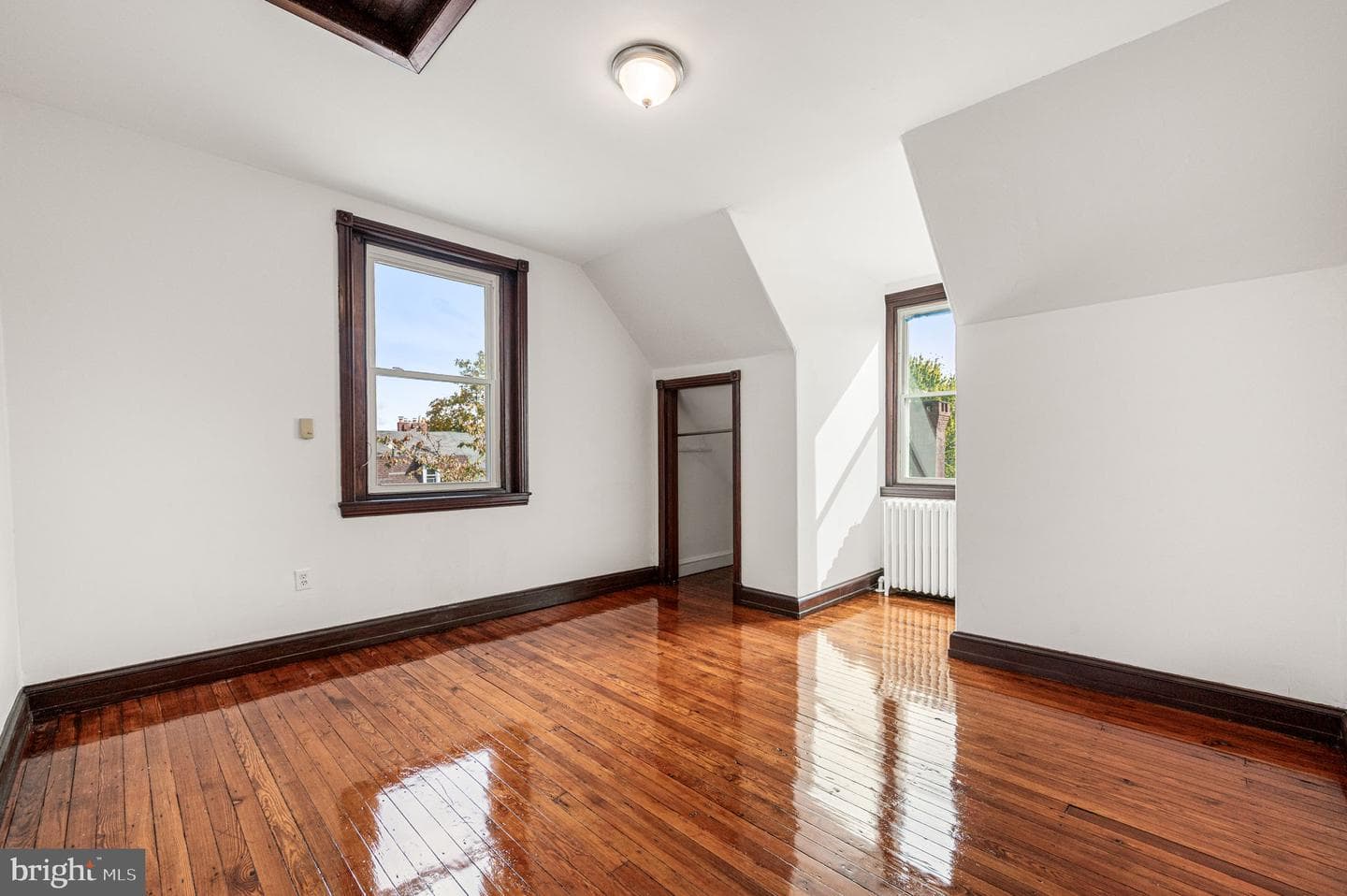5113 Pulaski Avenue photo 29