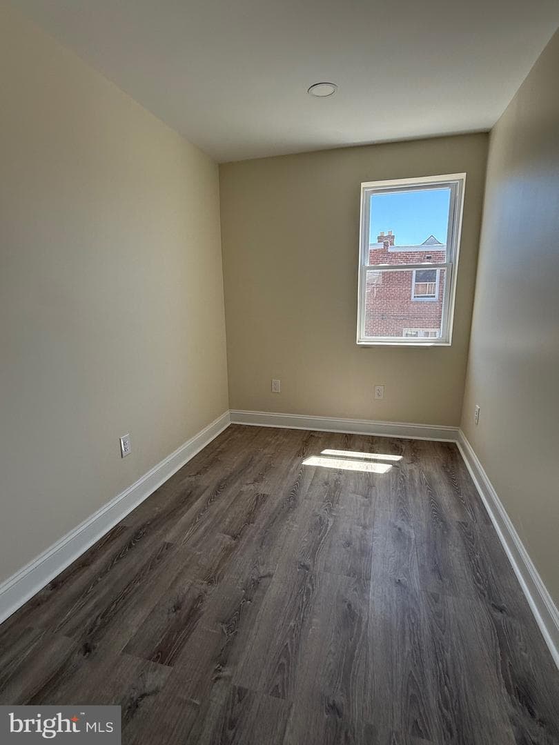 6813 Sylvester Street photo 14