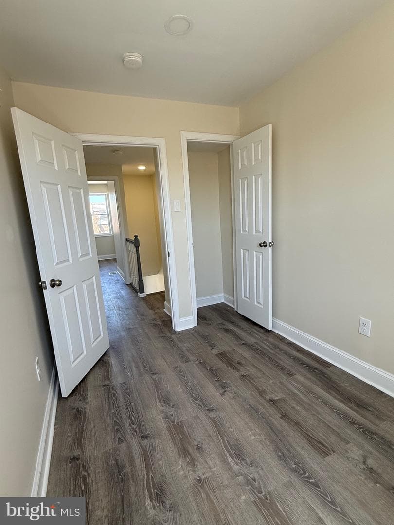 6813 Sylvester Street photo 15