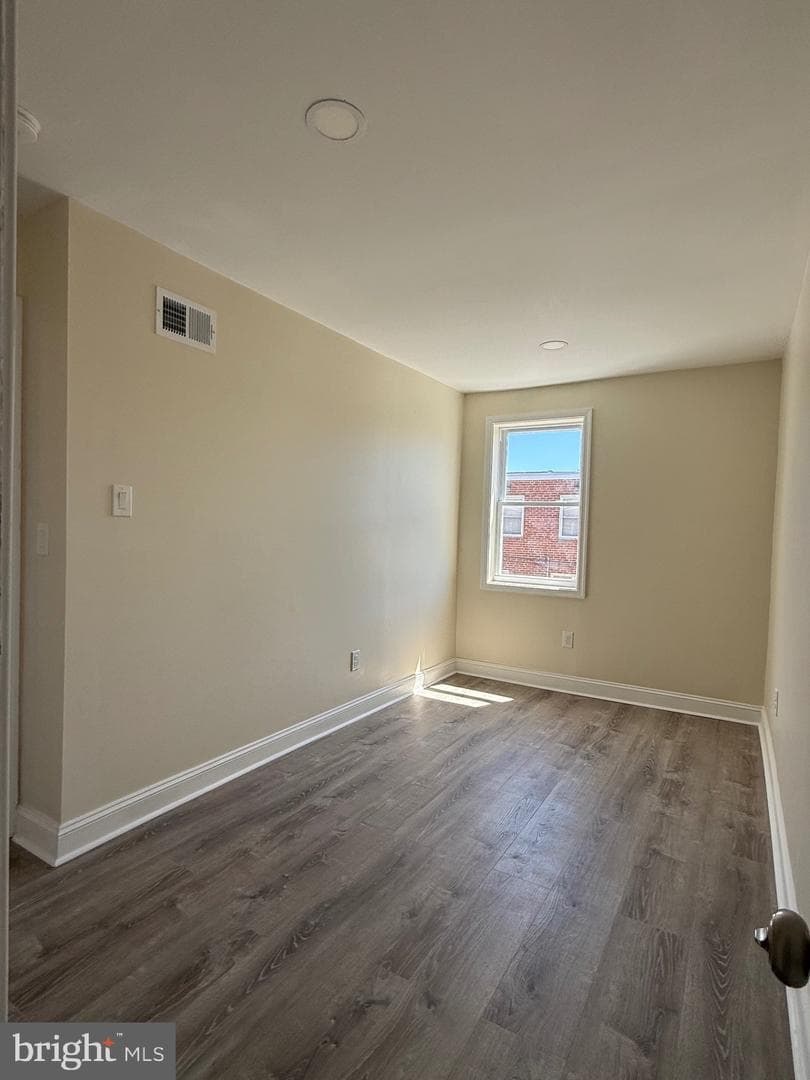 6813 Sylvester Street photo 18