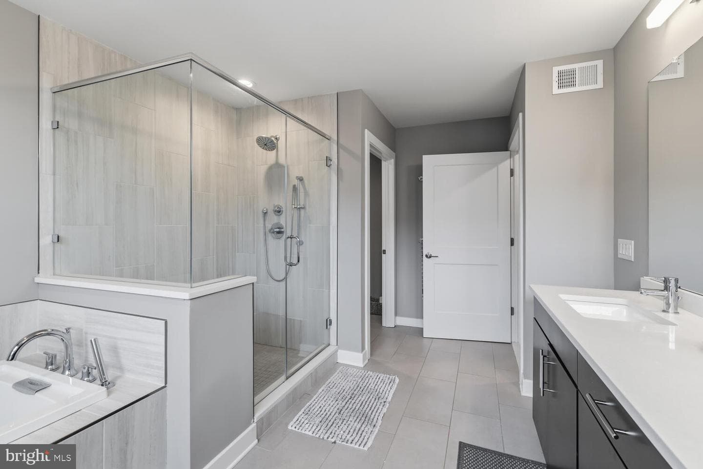 4586 Riverside Way photo 20