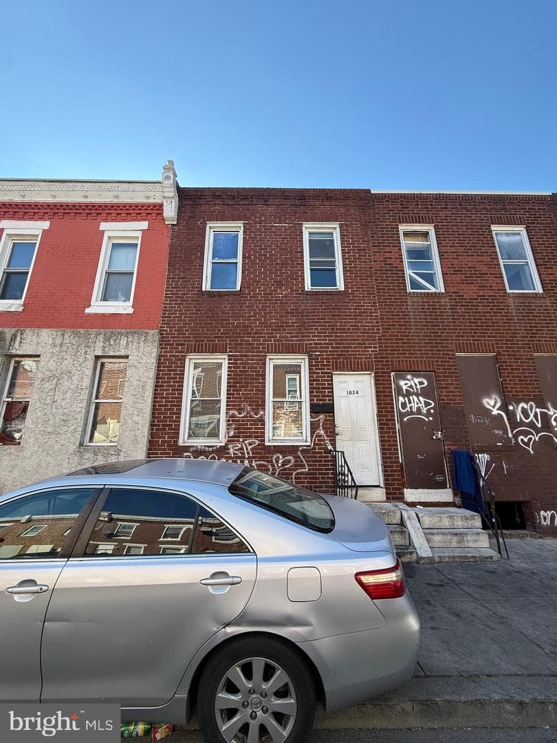 1824 E Lippincott Street photo 1
