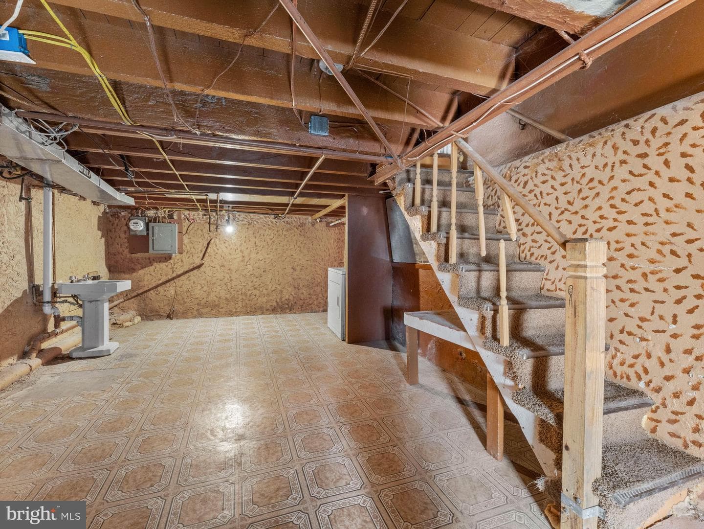723 W Schiller Street photo 16