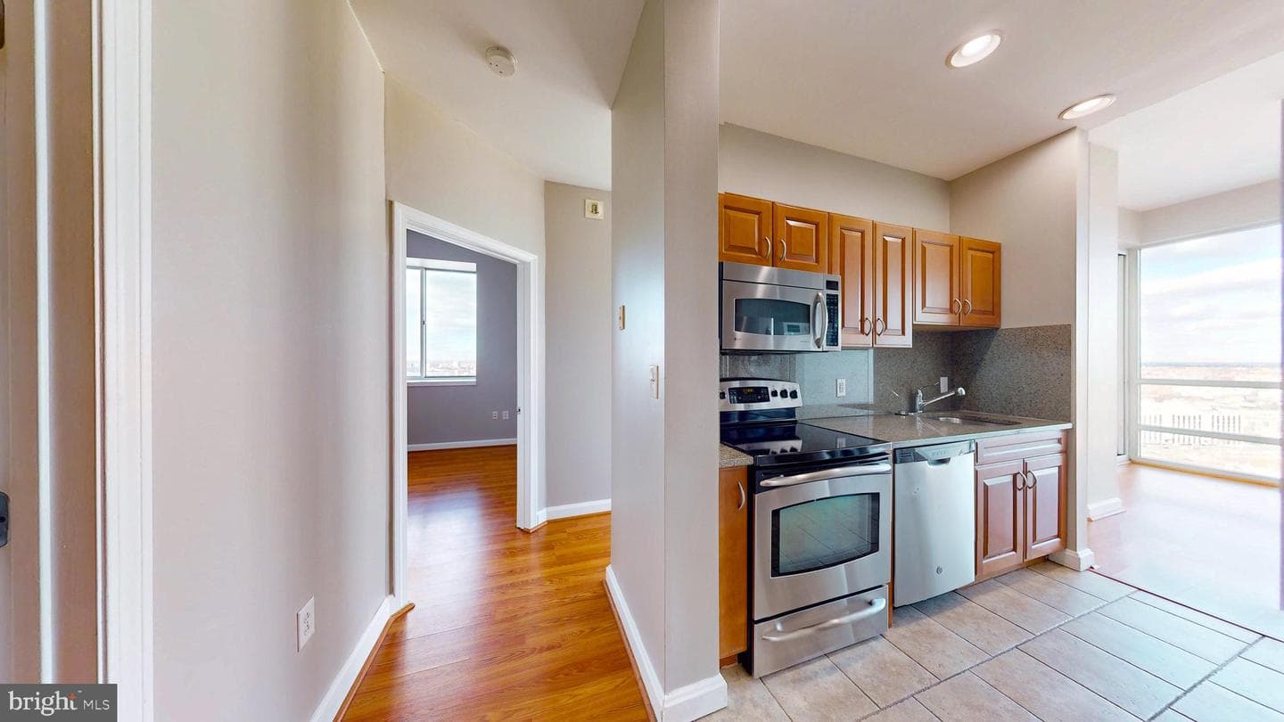 901 N Penn Street #r2404 photo 16
