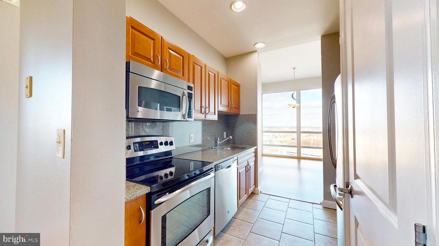 901 N Penn Street #r2404 photo 17