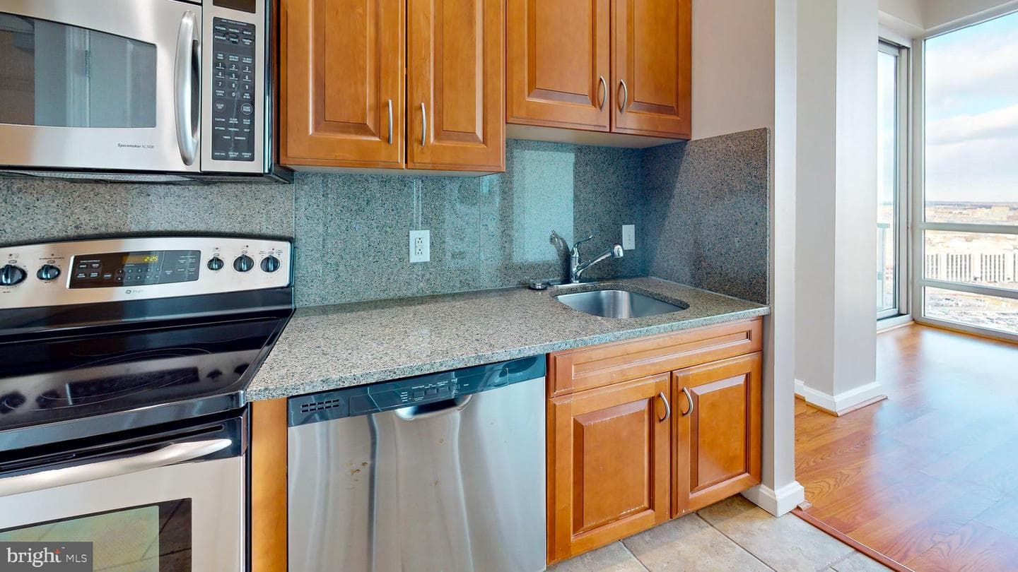901 N Penn Street #r2404 photo 18