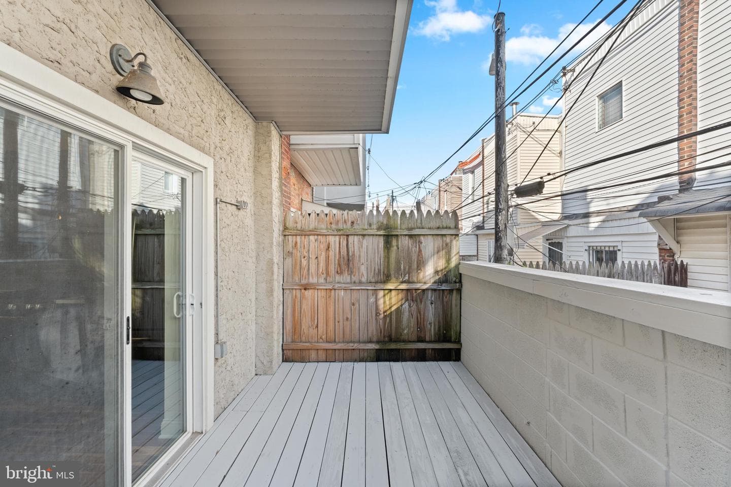 345 Roseberry Street photo 27