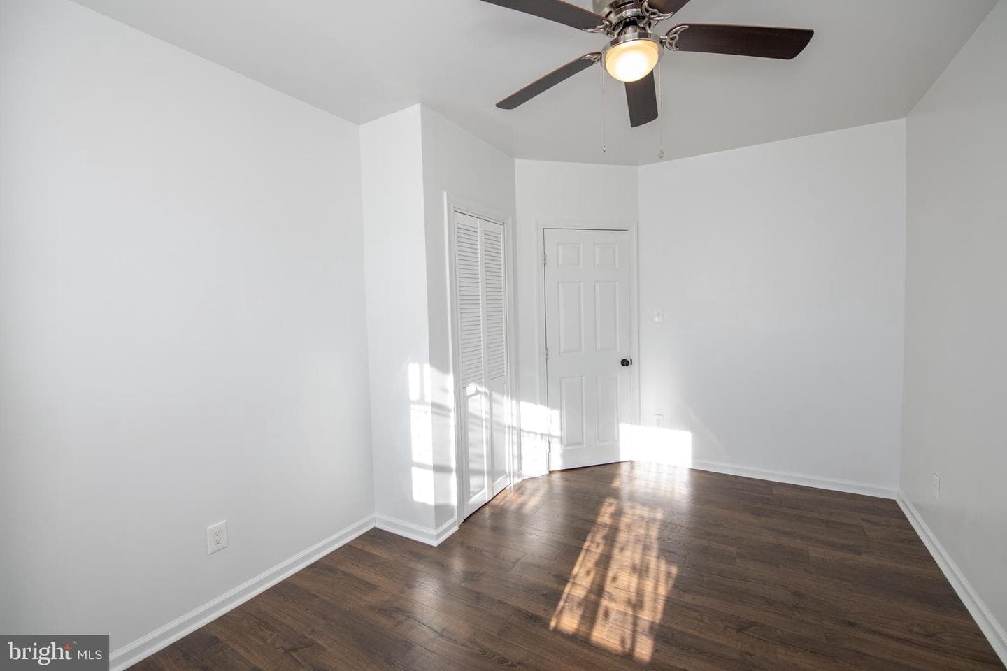 4121 E Howell Street photo 20