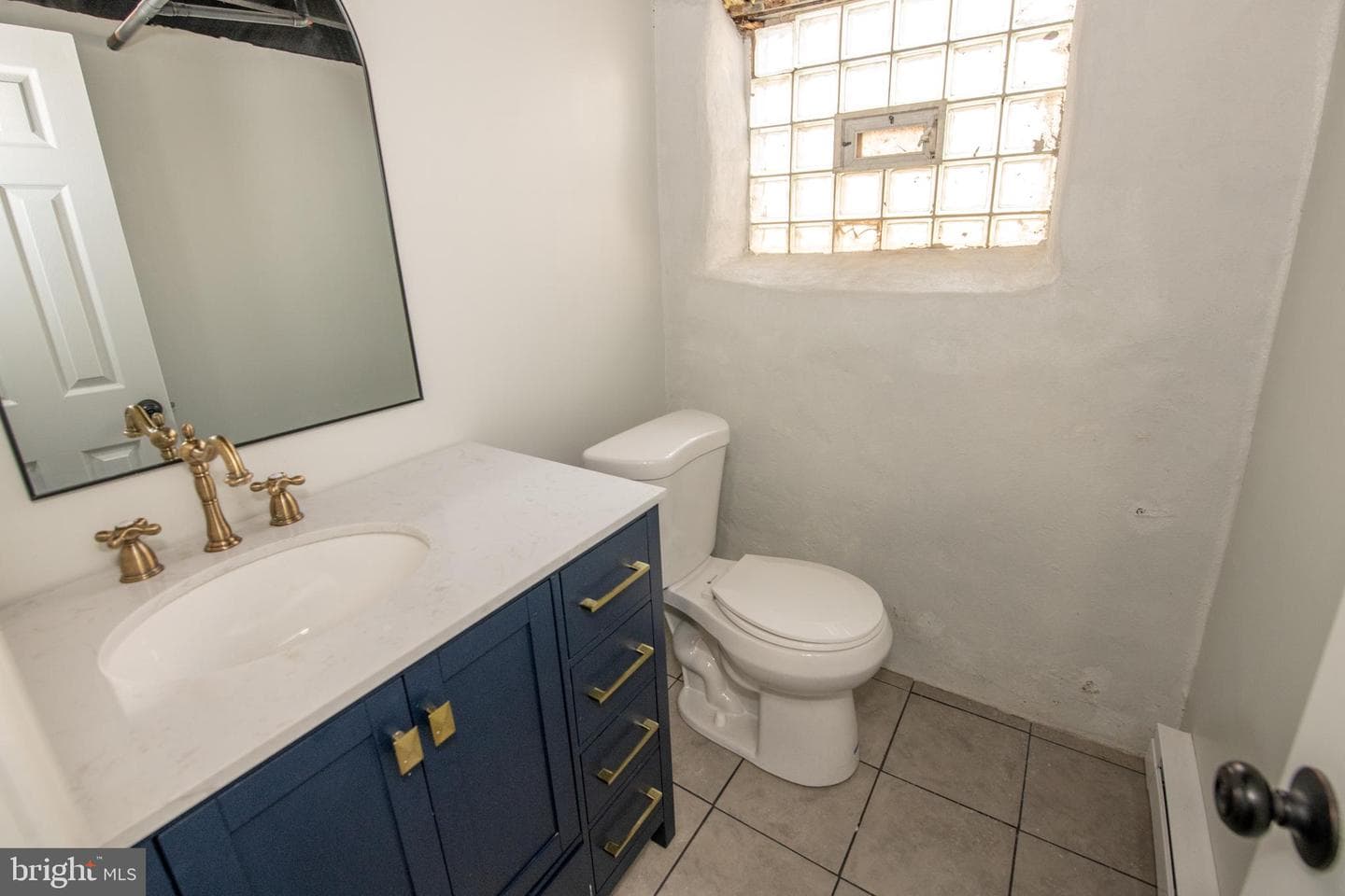 4121 E Howell Street photo 32