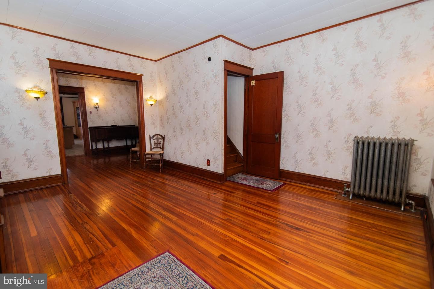 640 Levick Street photo 5