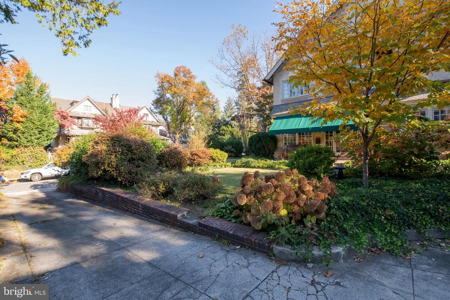 3122 W Penn Street photo 12
