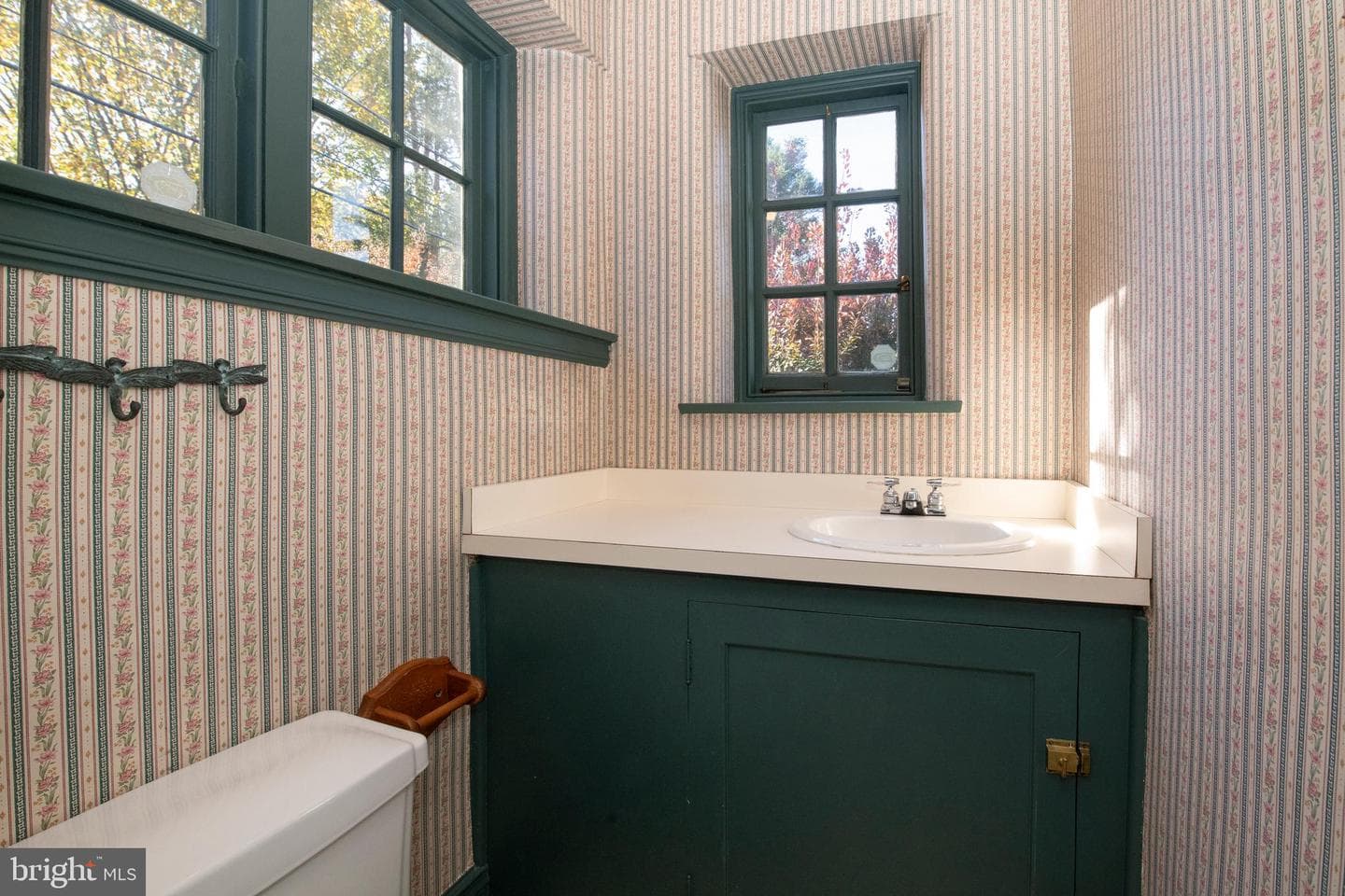 3122 W Penn Street photo 26