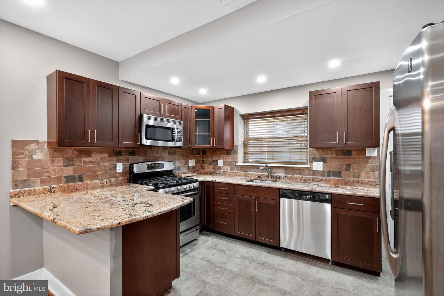 1730 S Orianna Street photo 11