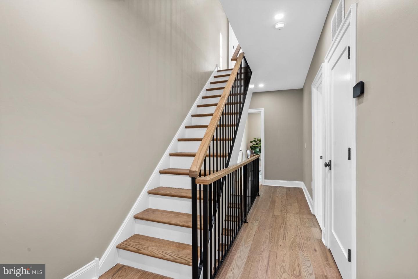 2214 Mount Vernon Street photo 28