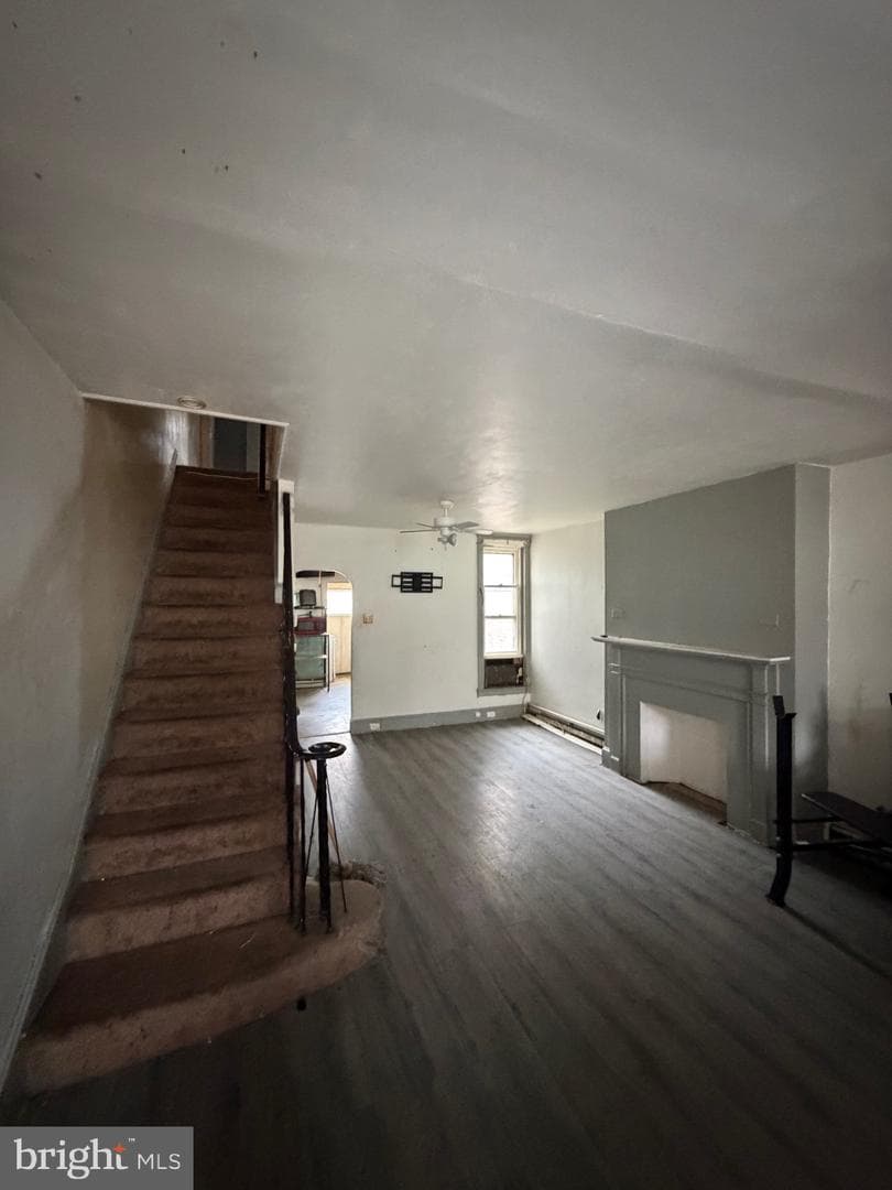 6054 N American Street photo 3