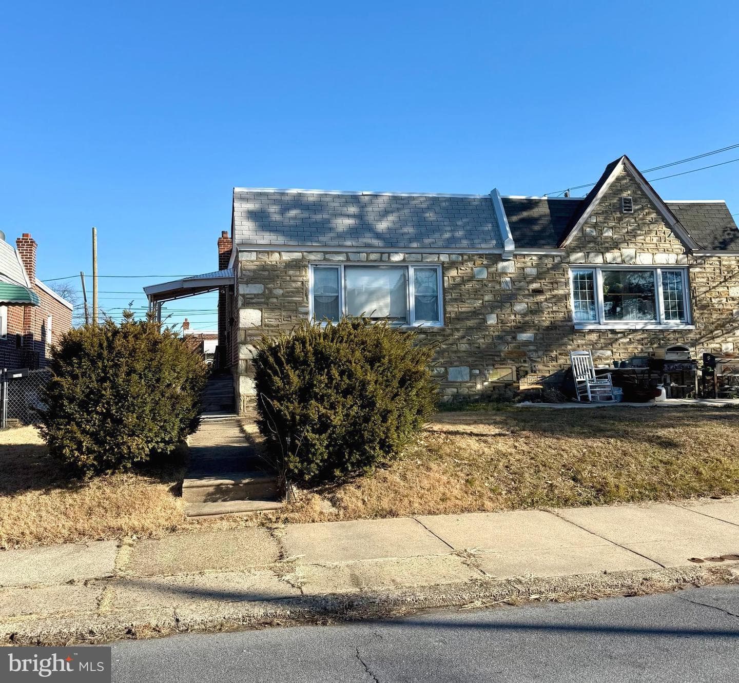 1629 Strahle Street photo 2