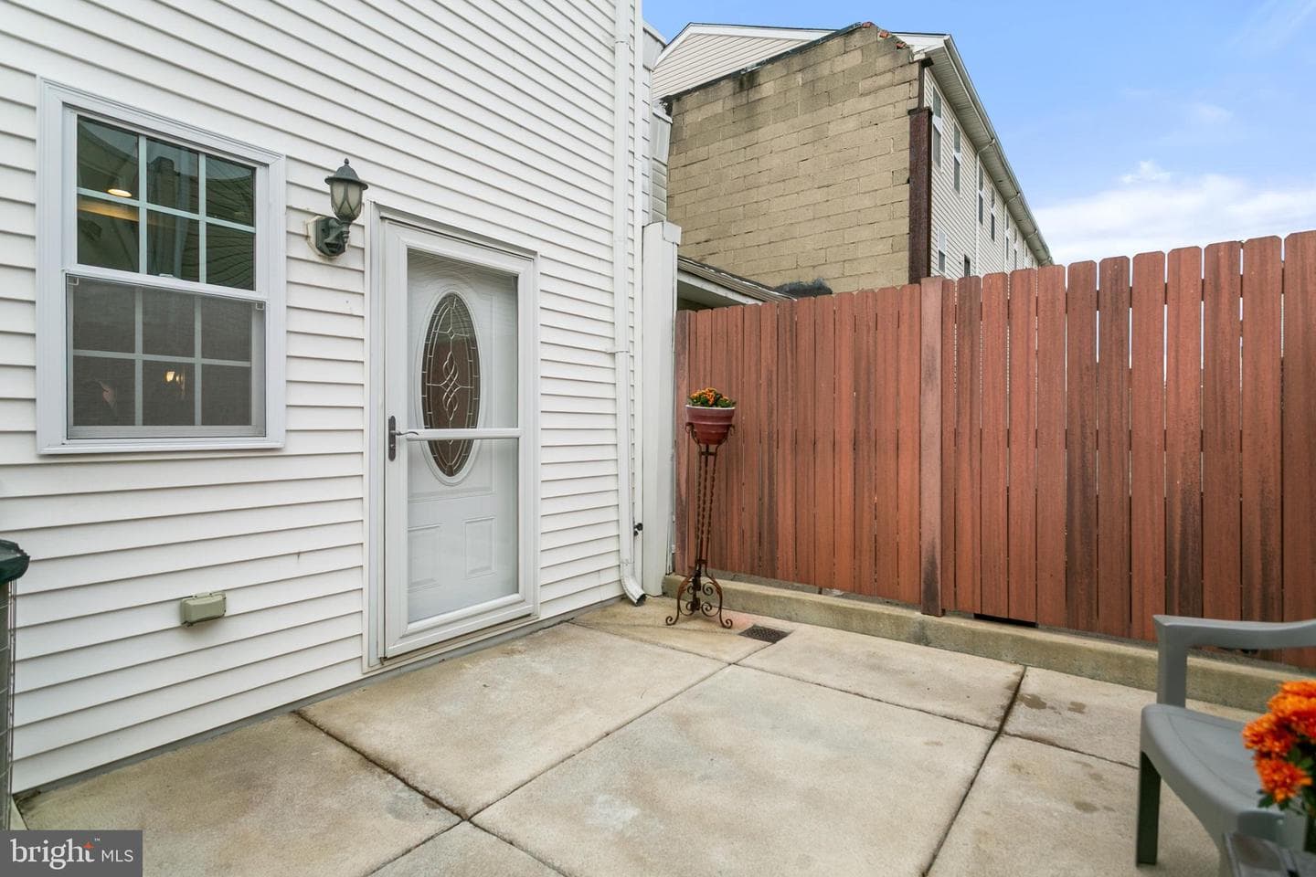 2651 Edgemont Street photo 29