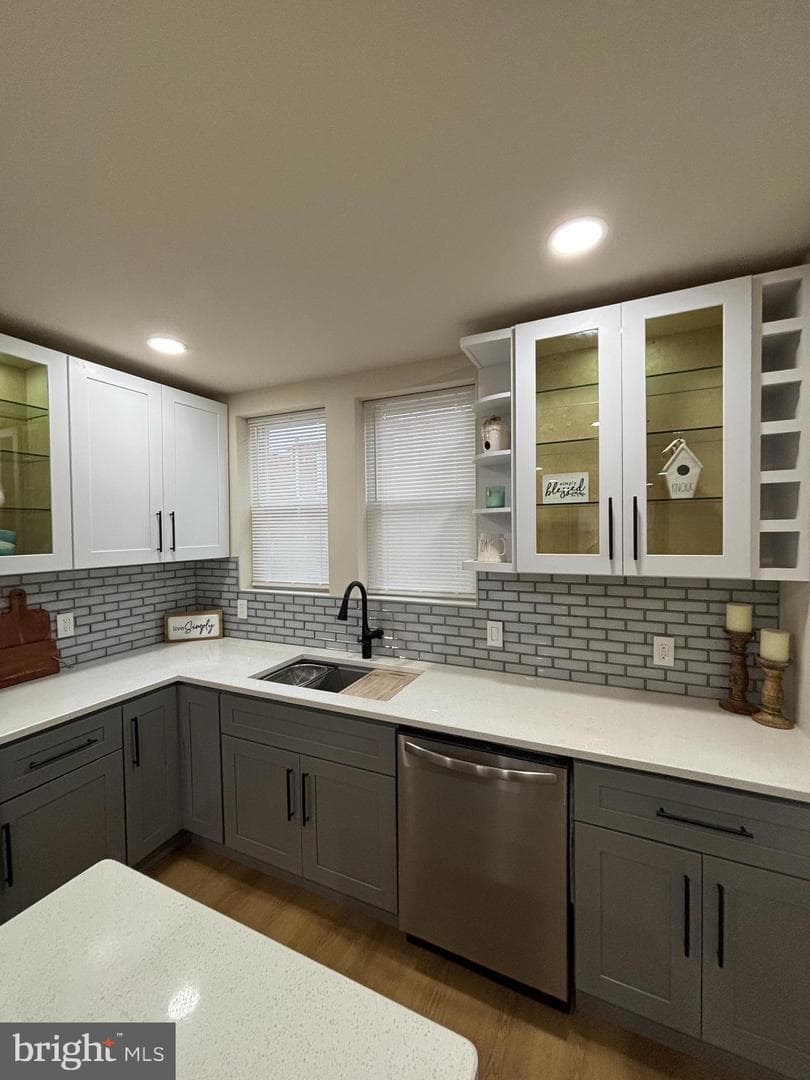 7423 Beverly Road photo 8