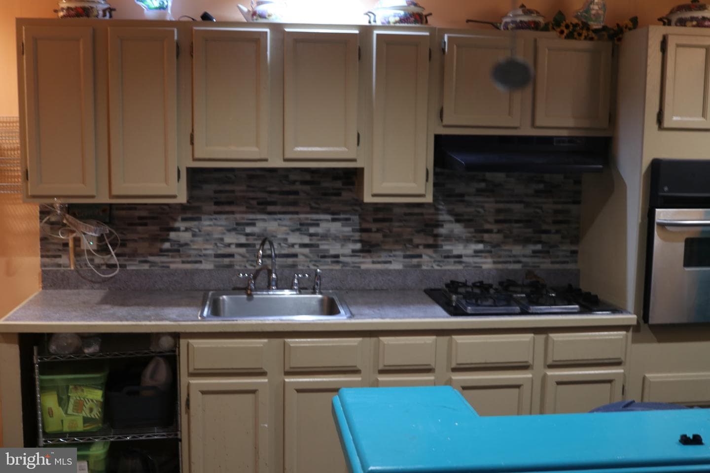 121 E Tulpehocken photo 9