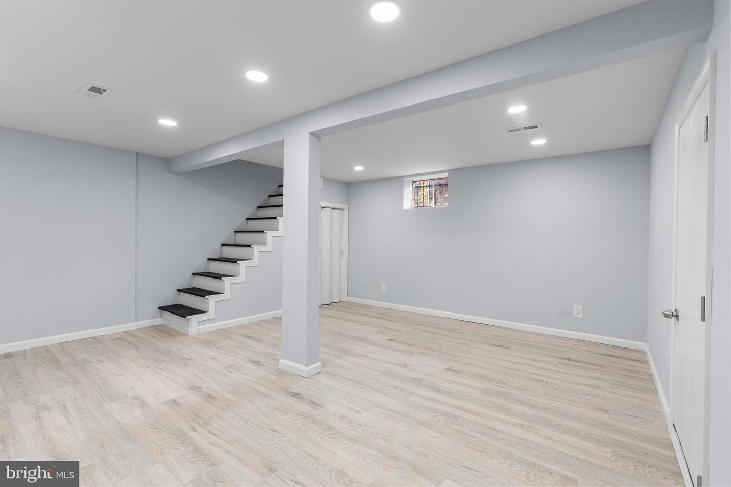 11046 Ferndale Street photo 33