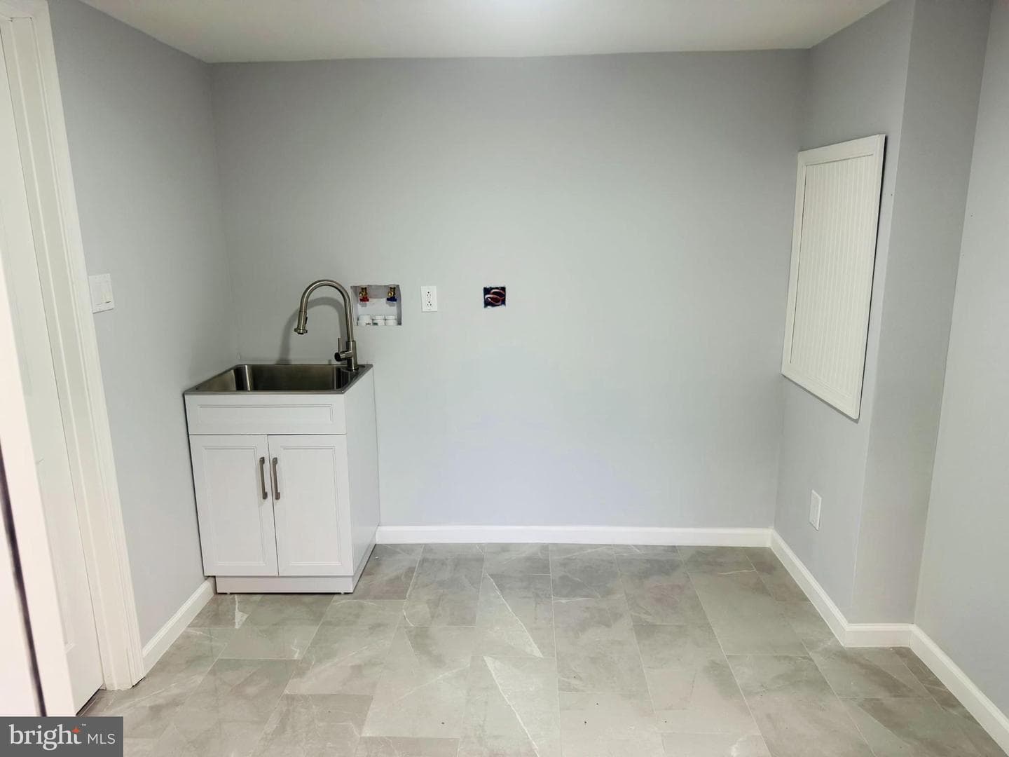 11046 Ferndale Street photo 37
