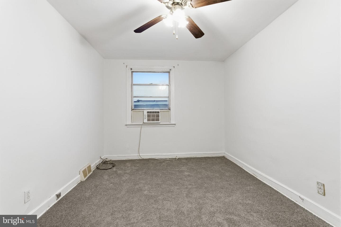 8266 Temple Road photo 13