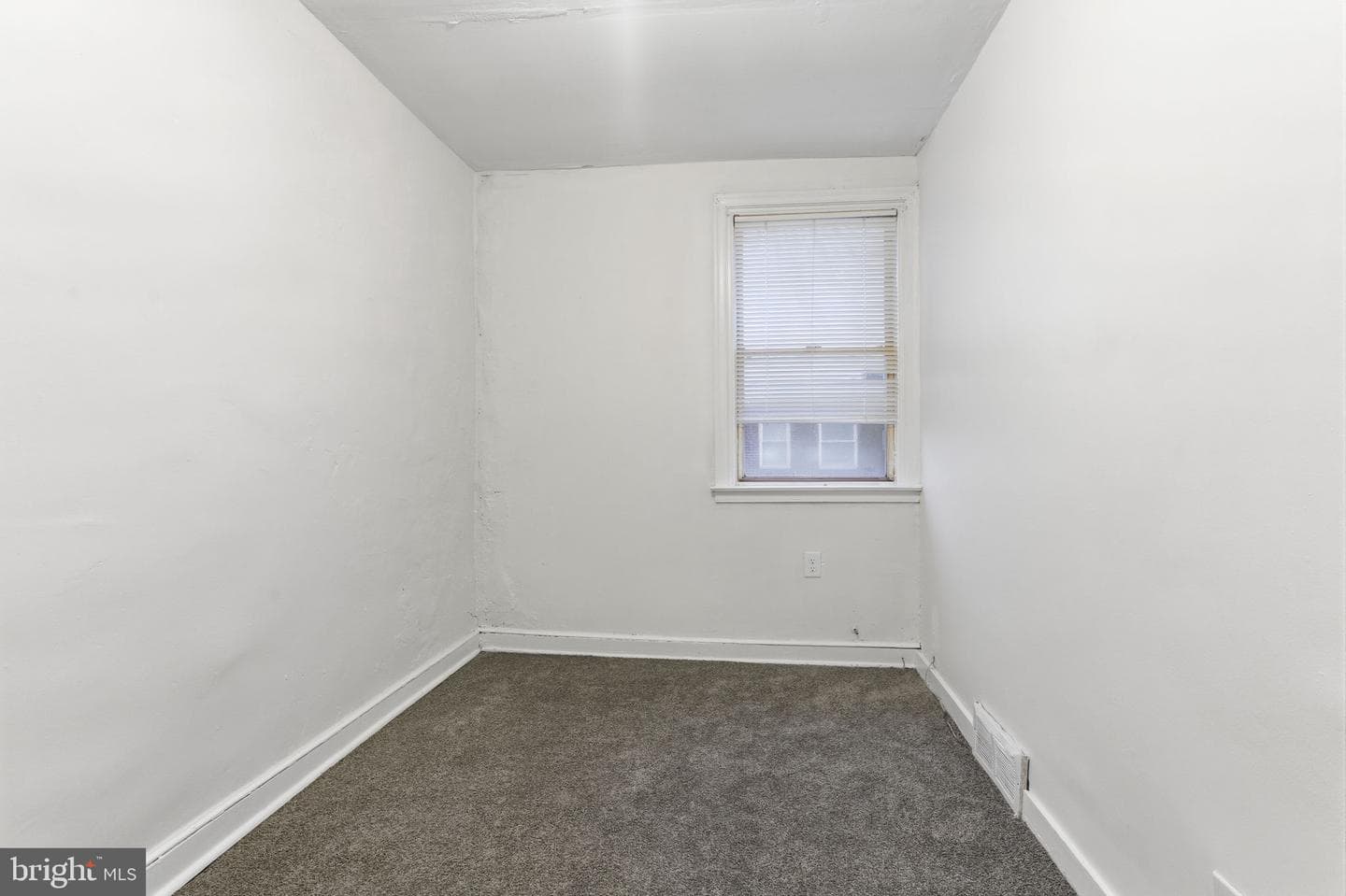 8266 Temple Road photo 14