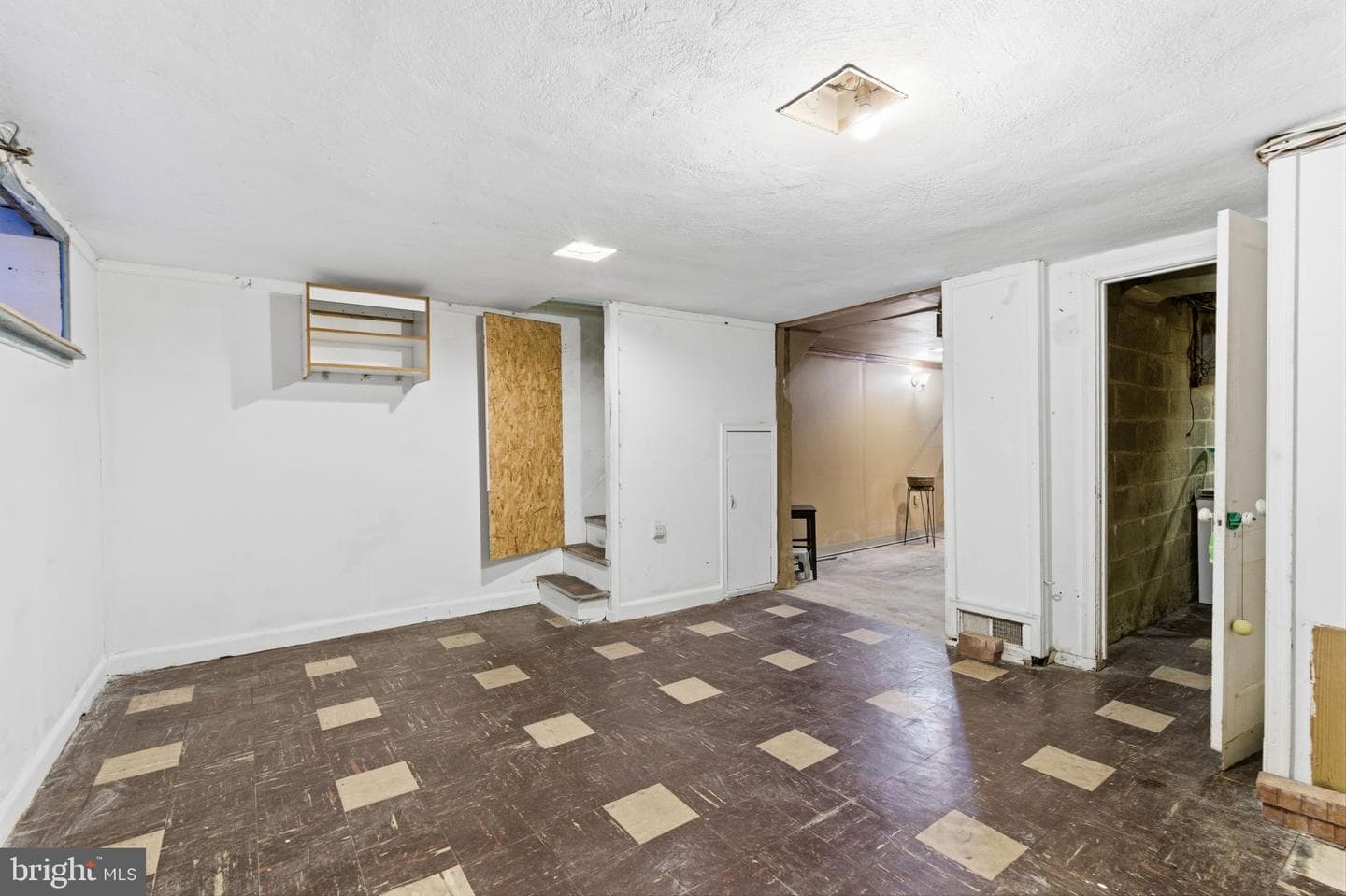 8266 Temple Road photo 18