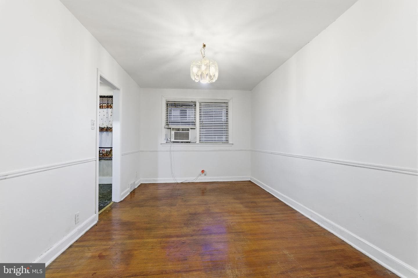 8266 Temple Road photo 5