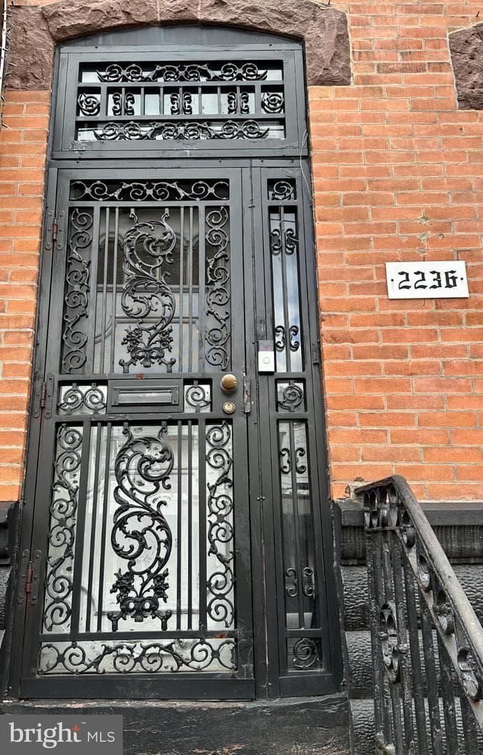 2236 Moore Street photo 2
