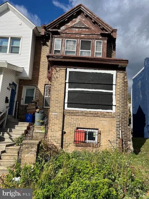 5441 Florence Avenue photo 1
