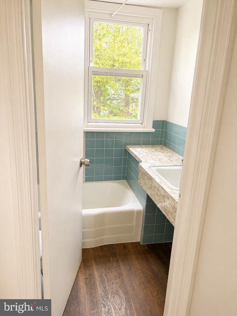 120 Overhill Avenue photo 27