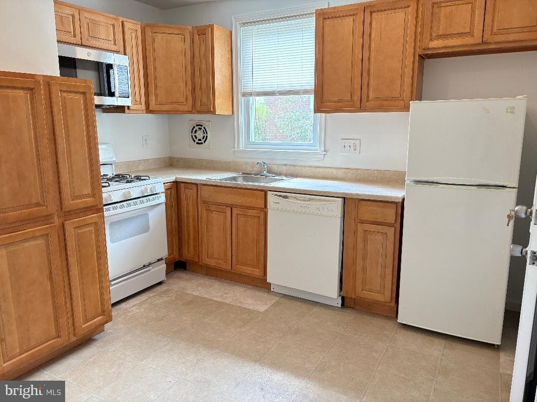120 Overhill Avenue photo 7