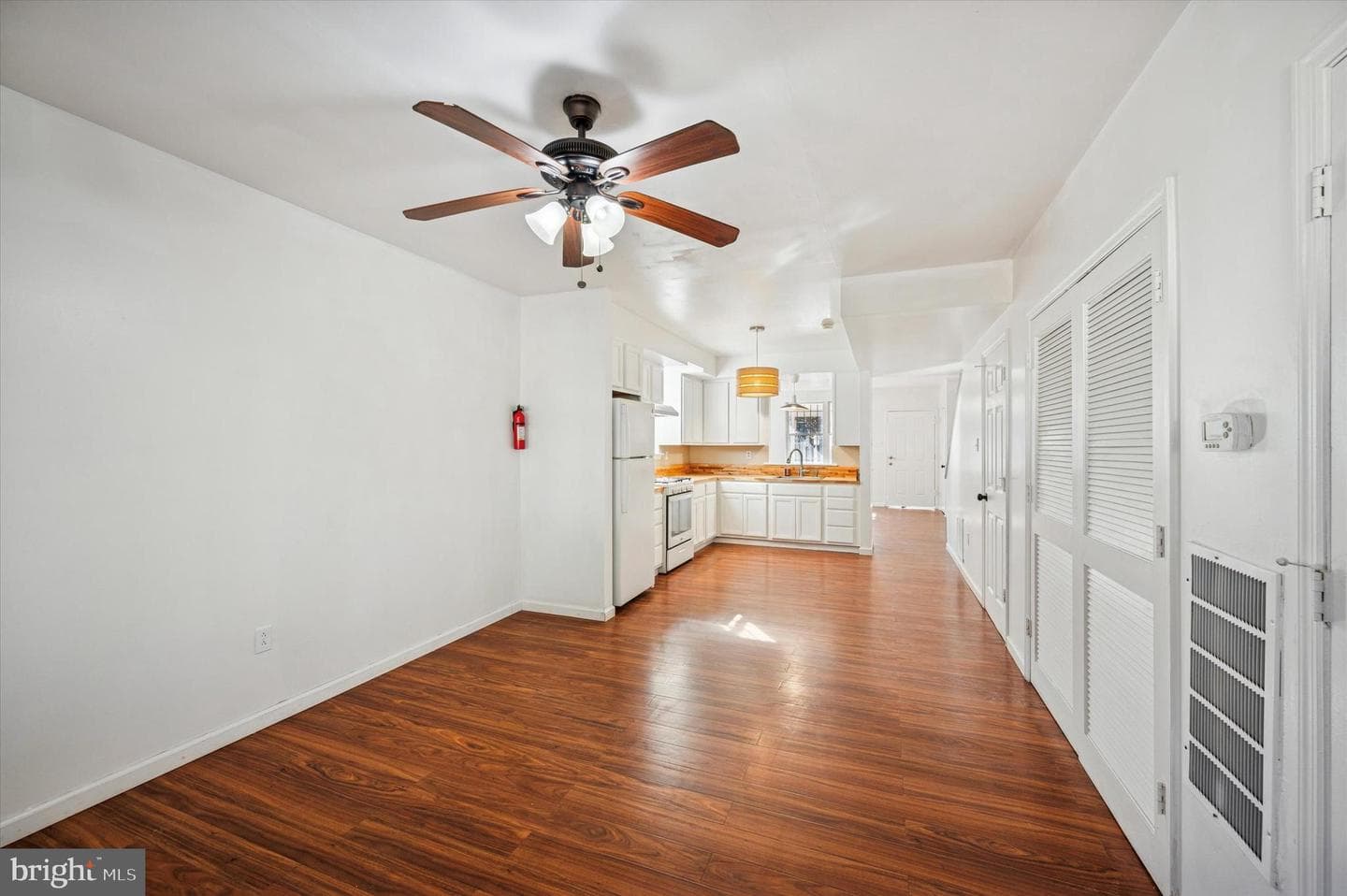 1817 Wilmot Street photo 10