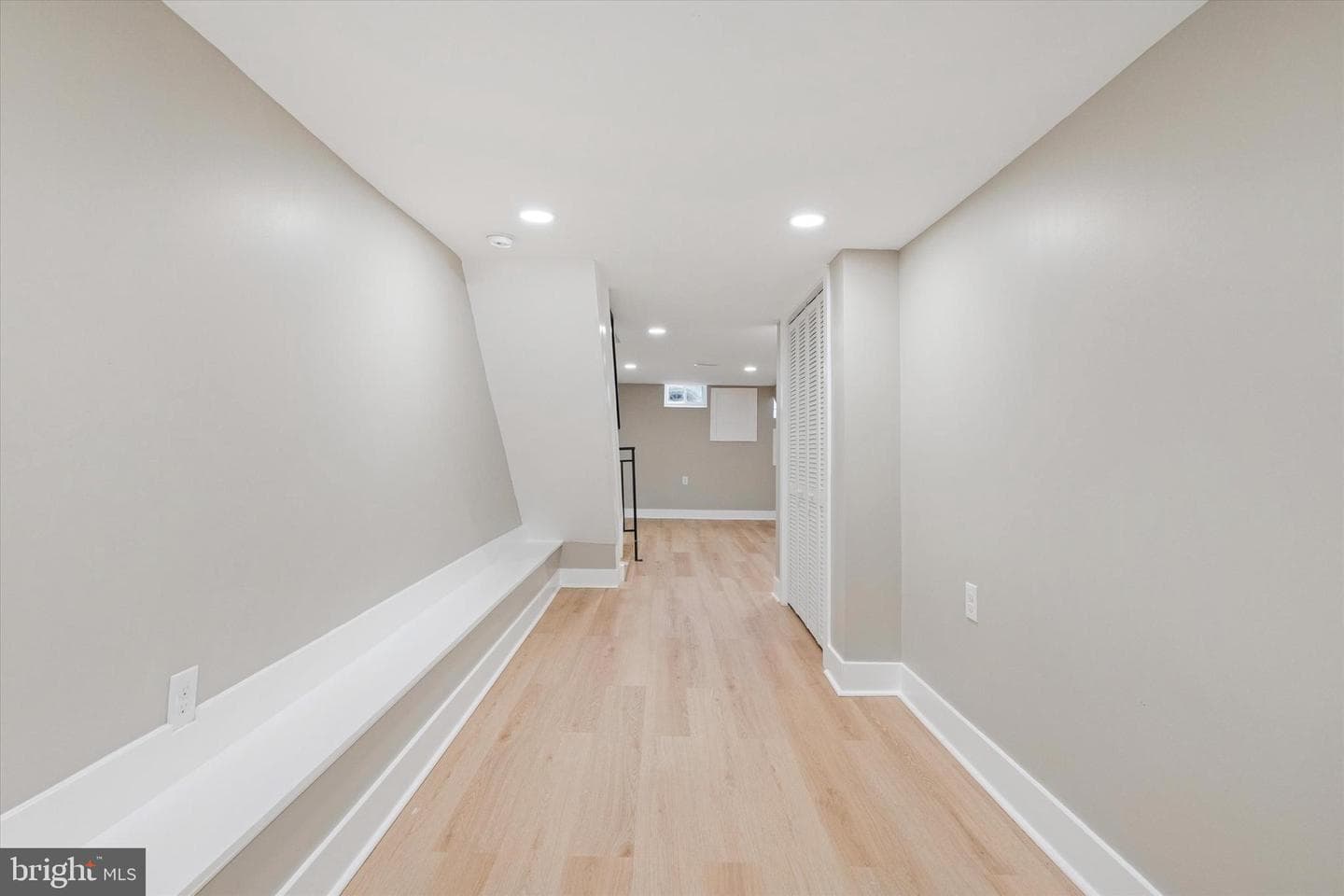 1155 S Cleveland Street photo 23