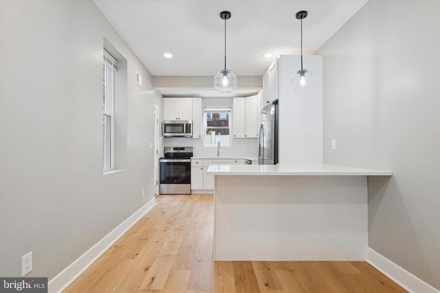 1155 S Cleveland Street photo 7