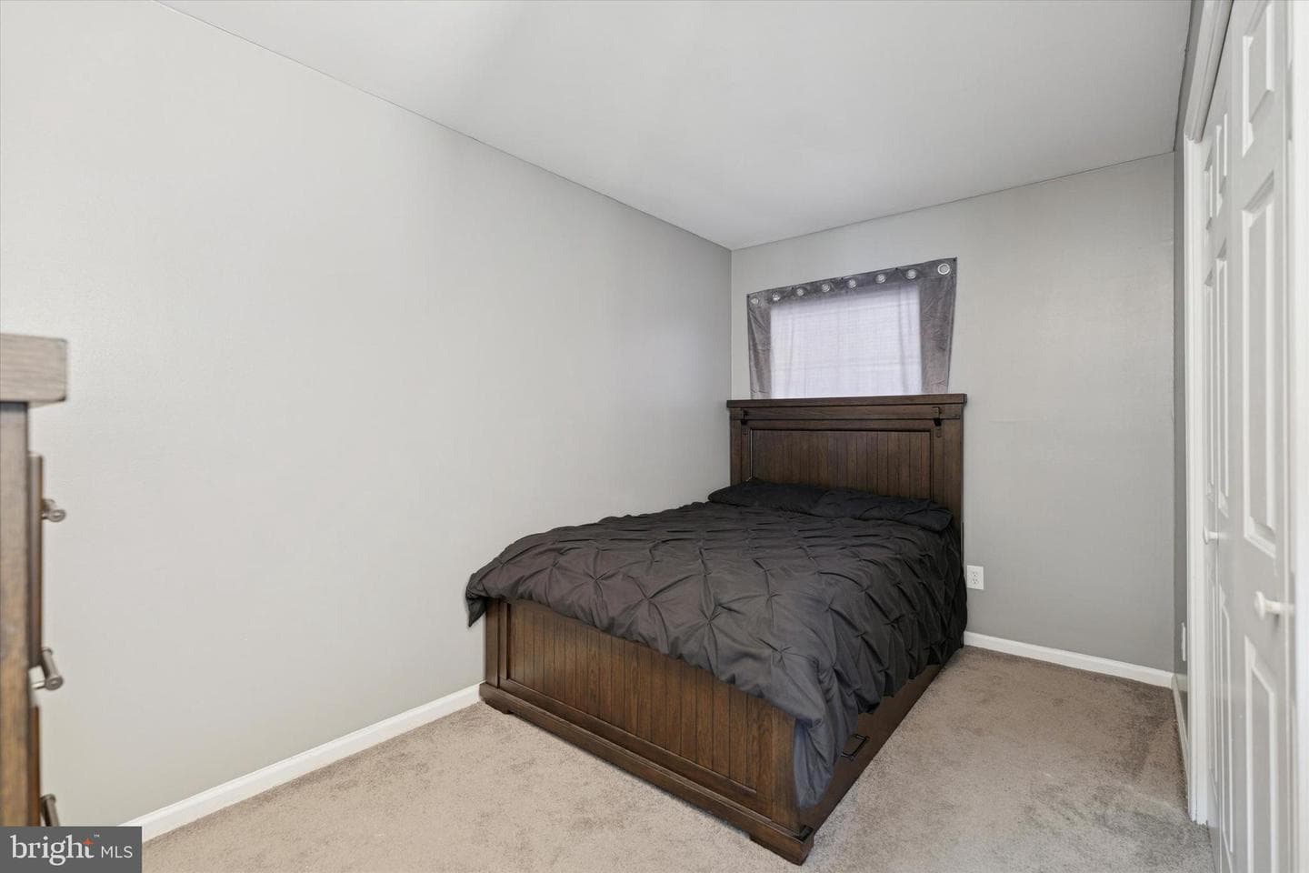 8319 Woolston Avenue photo 19