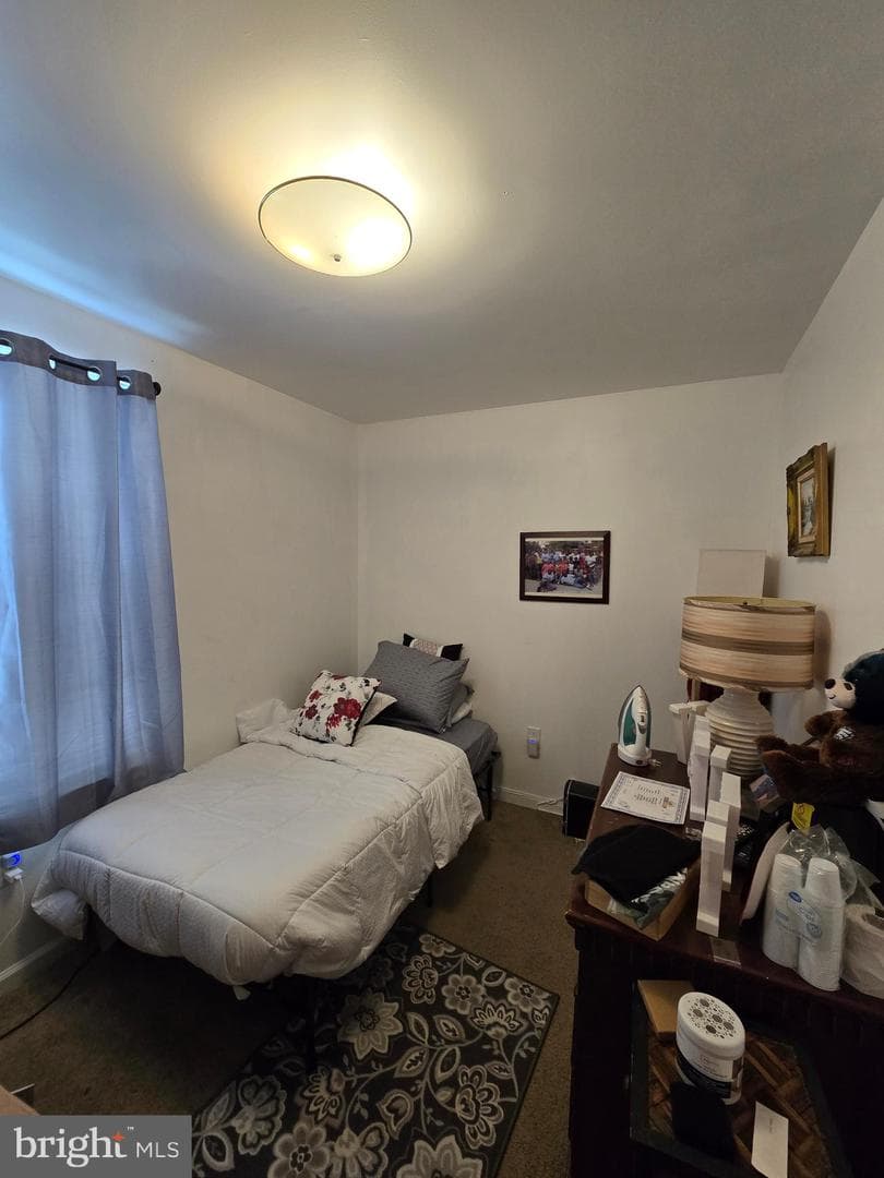 1820 Wilmot Street photo 30