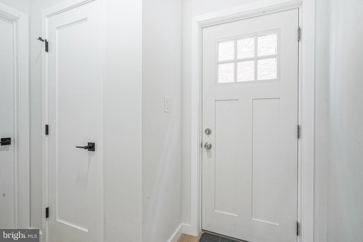 1145 Tasker Street photo 13