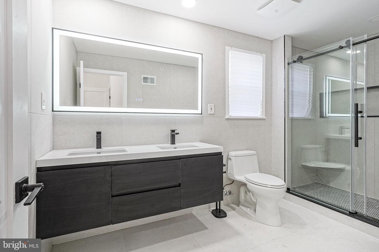 1145 Tasker Street photo 34
