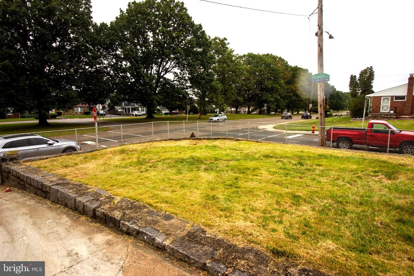 1500 Creswood Road photo 4