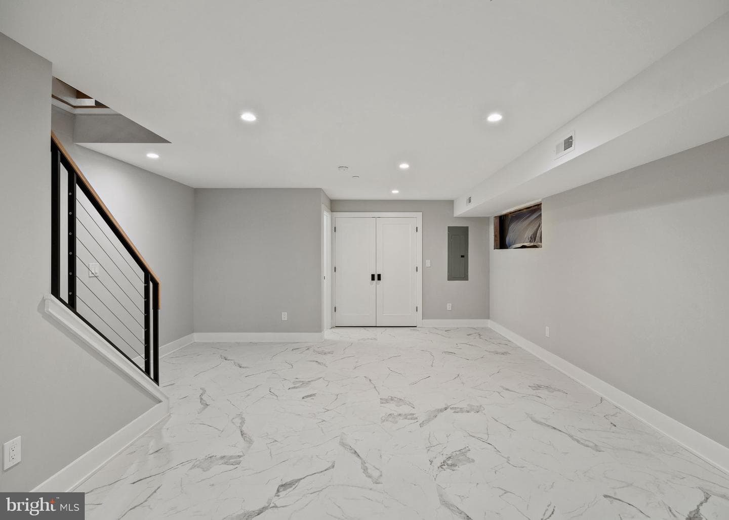 513 Salmon Street photo 65