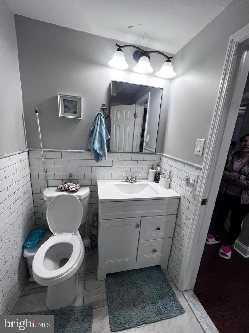 12715 Cabell Road photo 9