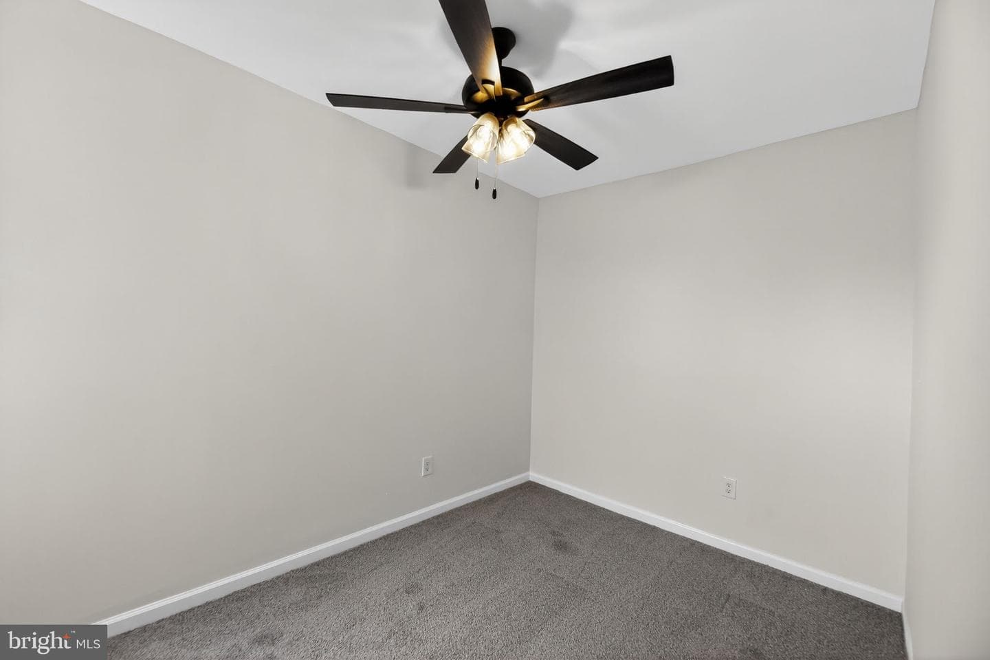 3063 Tulip Street photo 12