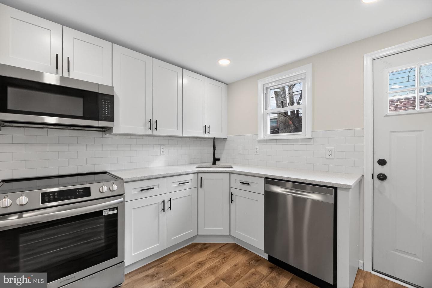 3063 Tulip Street photo 7