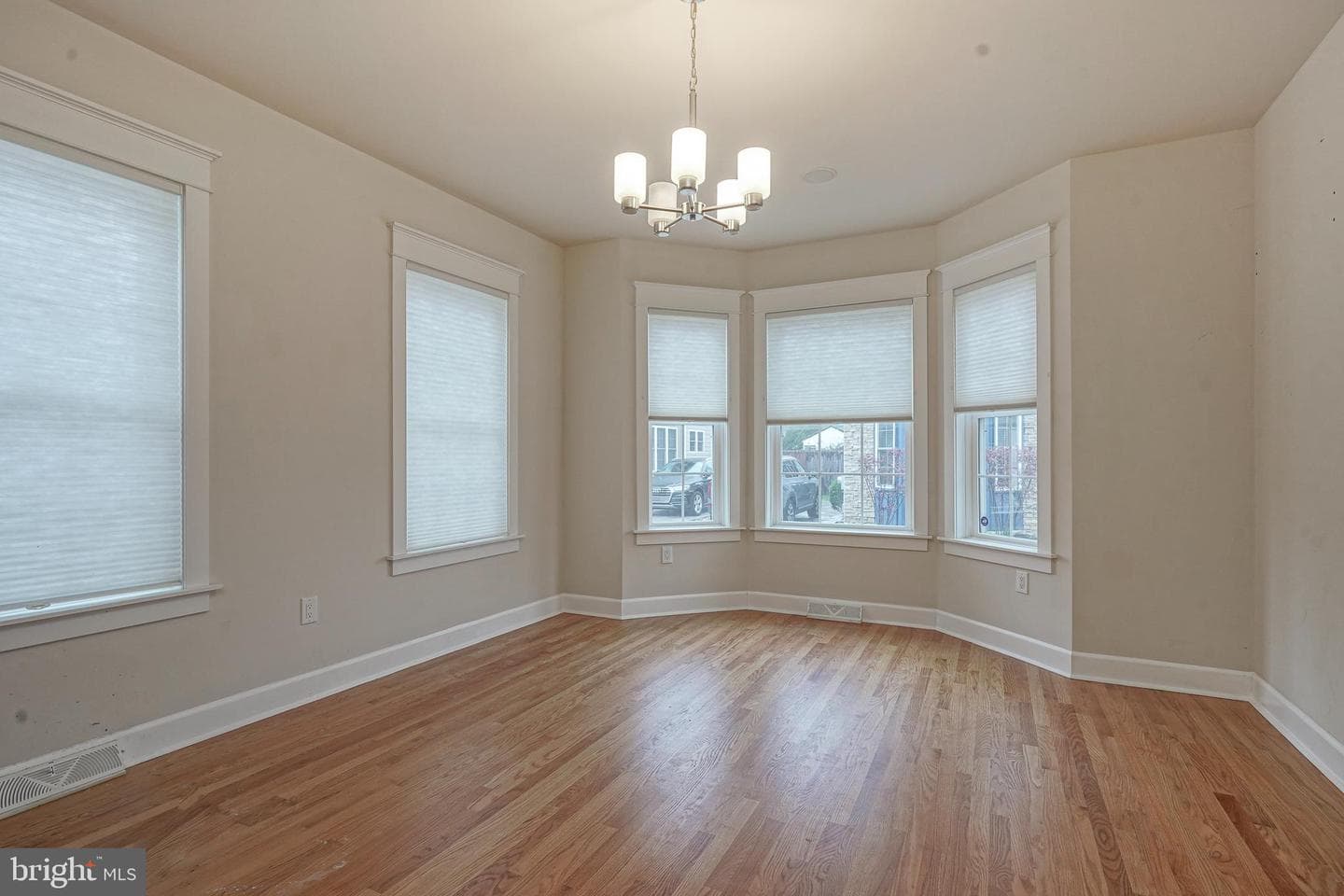 538 Leverington Avenue #c photo 19