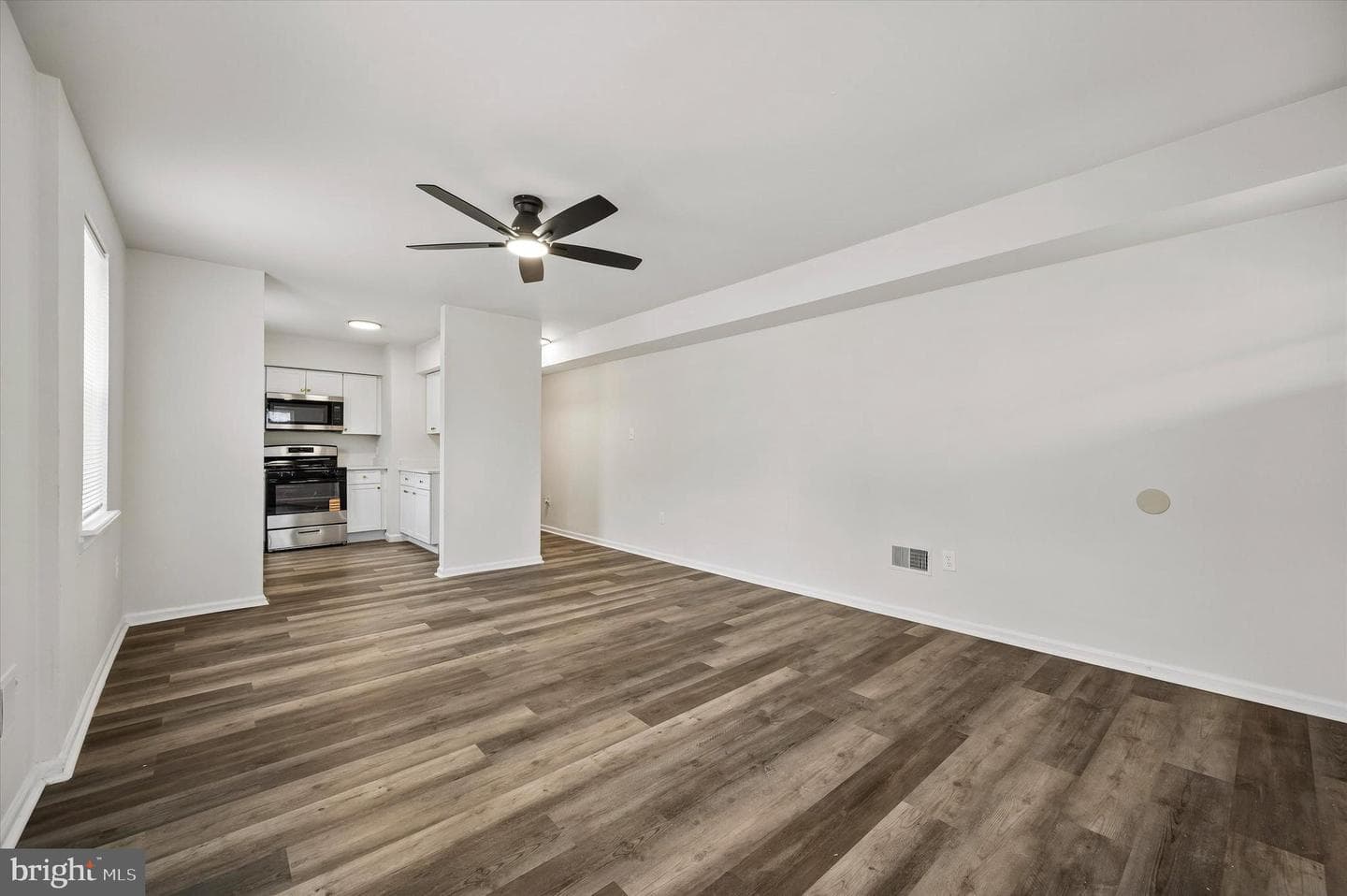 5943 Race Street photo 3